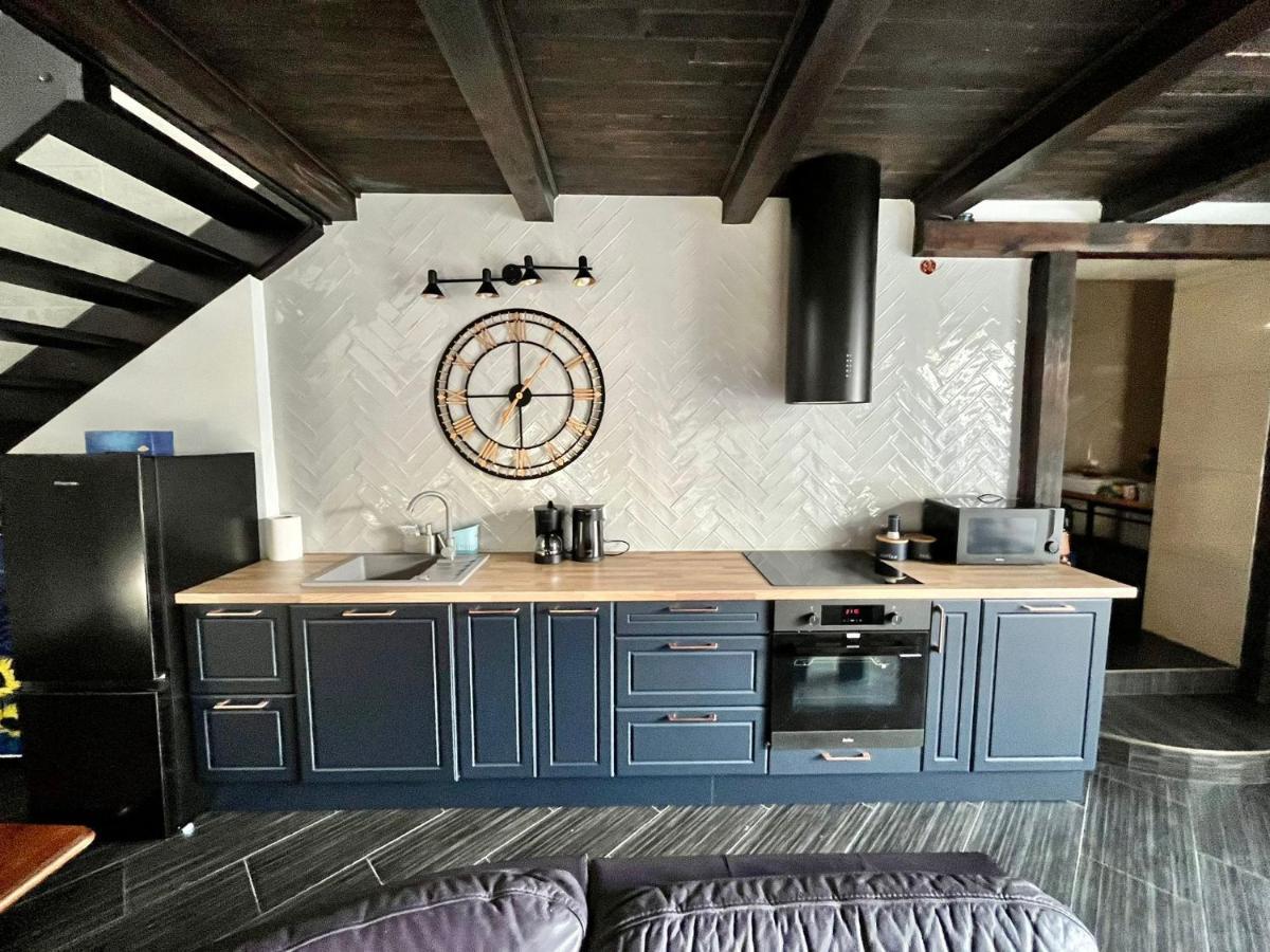 Apartament Dwupoziomowy Venus Częstochowa Buitenkant foto